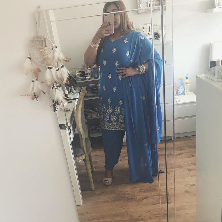 Hot Desi Dolls Sexy