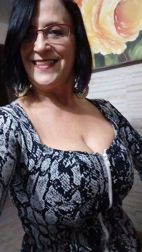 GILF MIRIAM