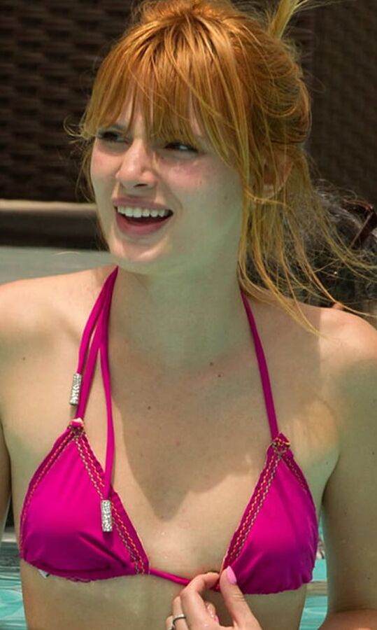 Celebrity Hot - Bella Thorne