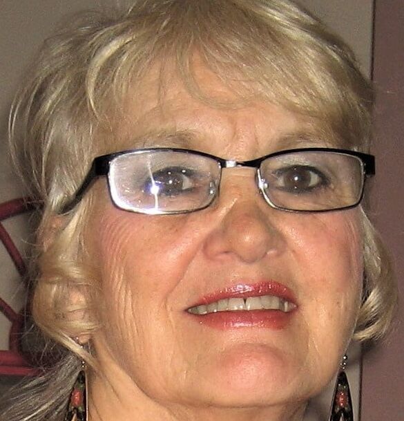 BUSTY BLONDE GRANNY