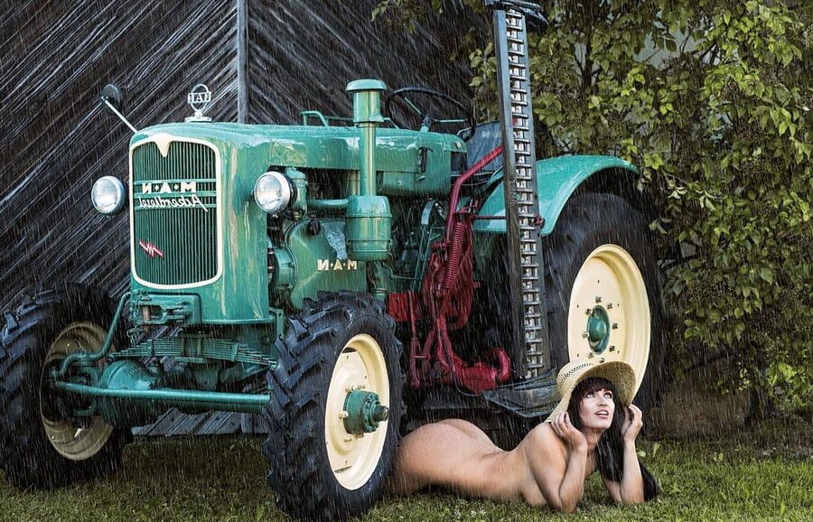 Tractorgirls