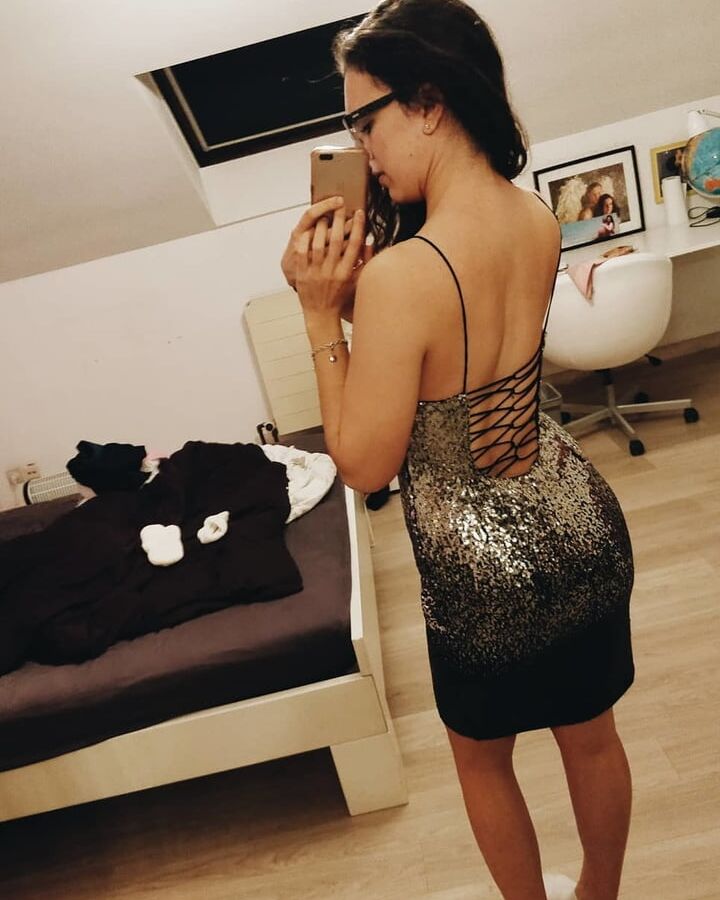 Backless Selfies