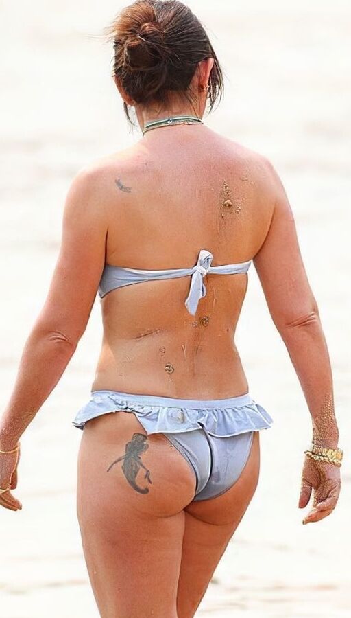 Davina McCall, just her arse, bum