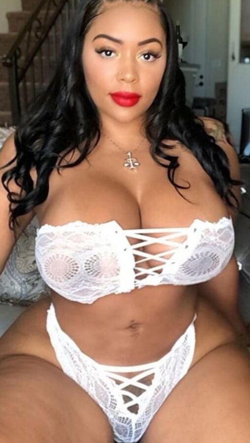 curvy and thickk
