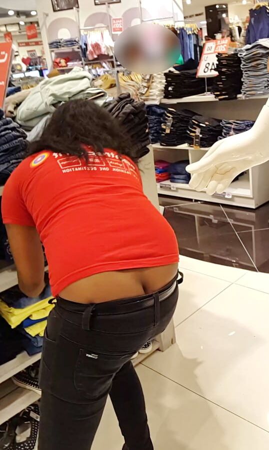 Desi Ass and Ass Cleavage