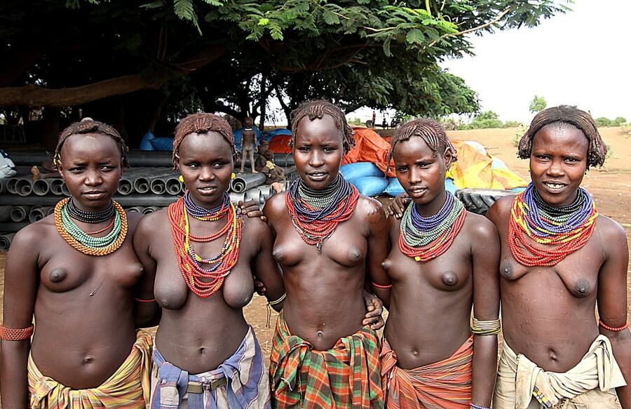 Alb. Tribal Naked -