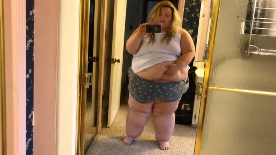 More BBW-selfies