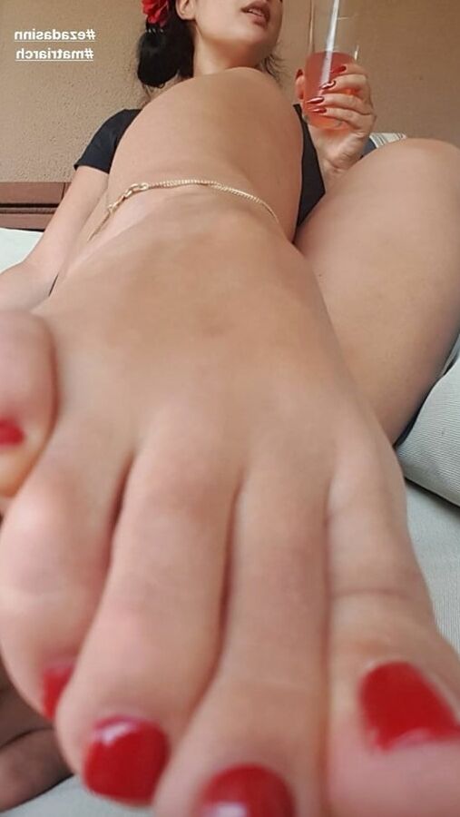 Ezada Sinn All Pictures