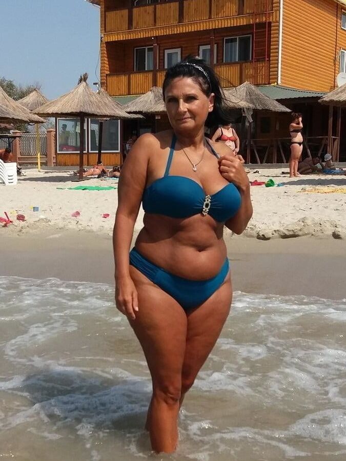 Warm Up With These Bikini MILFS pt.