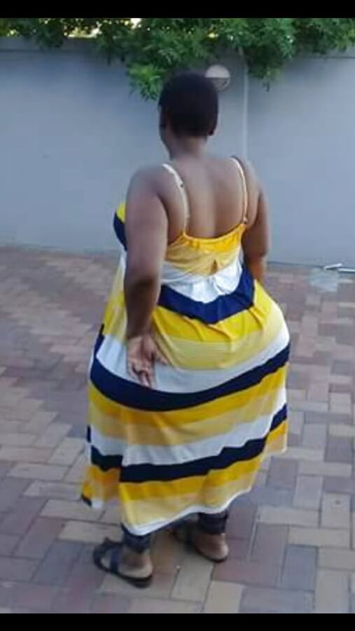 Mega booty Mamiki