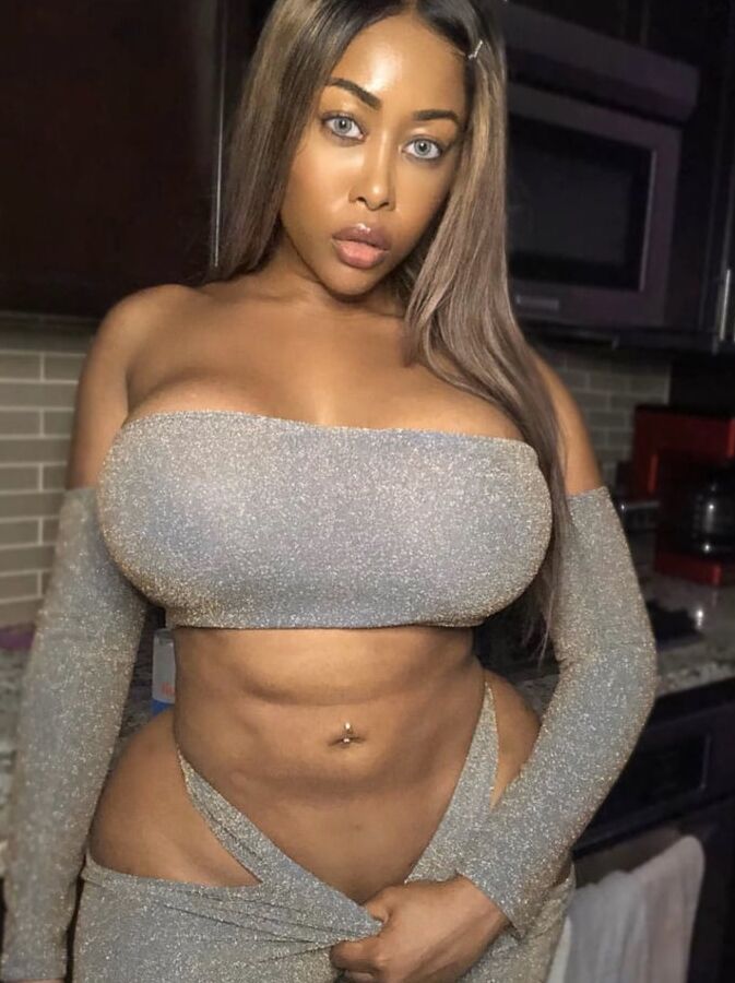 DREAM BBW - MORIAH MILLS