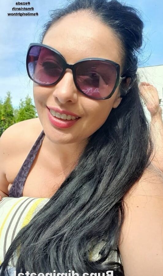 Ezada Sinn All Pictures