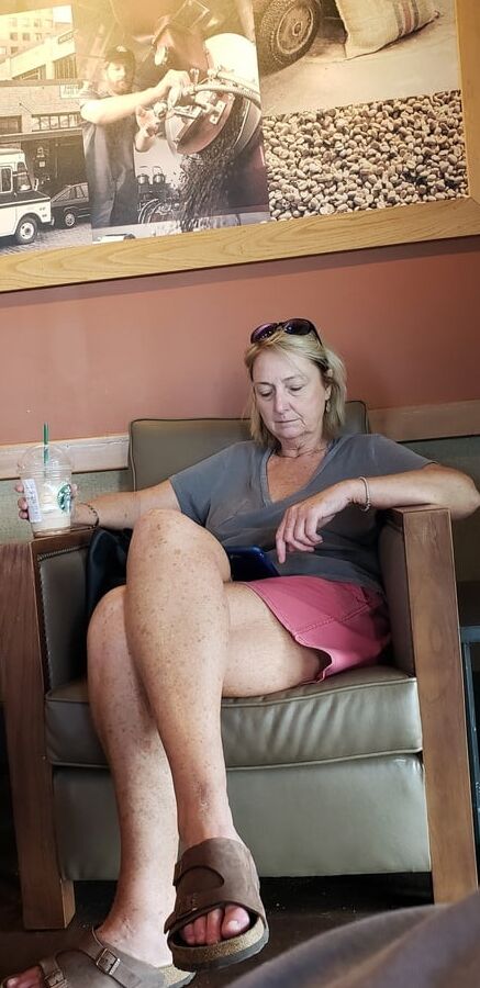 Mature sexy legs