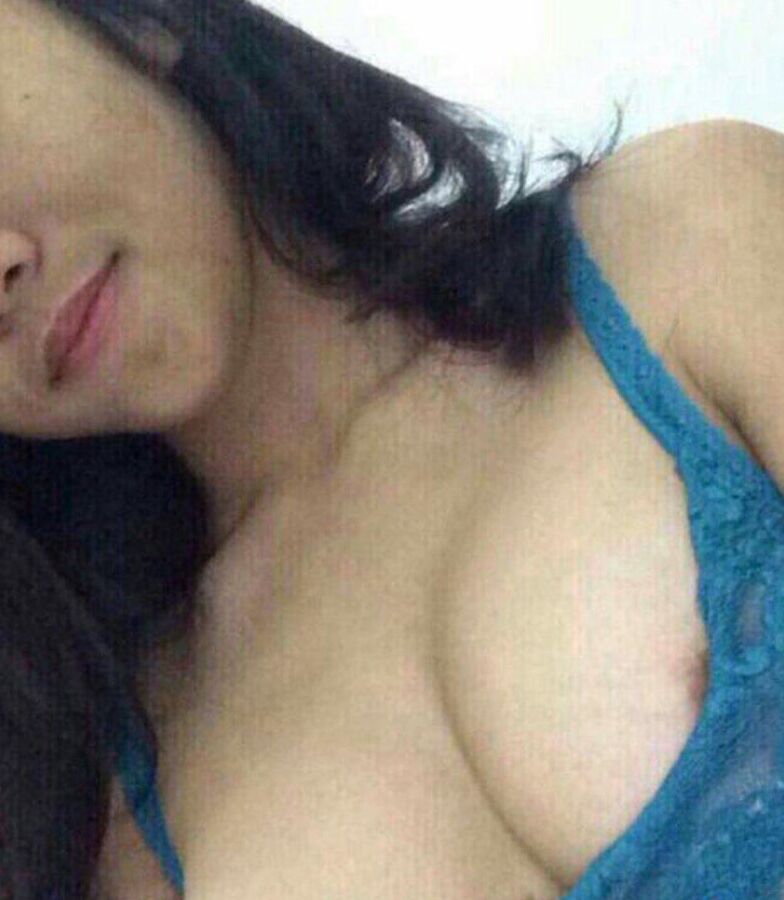 Hot Indonesian Girl (Sonia Secioria)