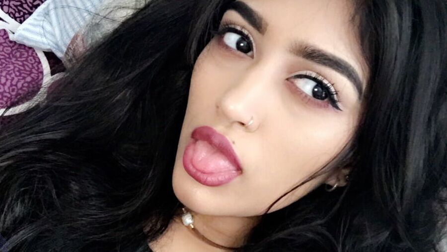 Paki Slut Priyanka Preview