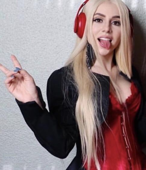 Ava Max