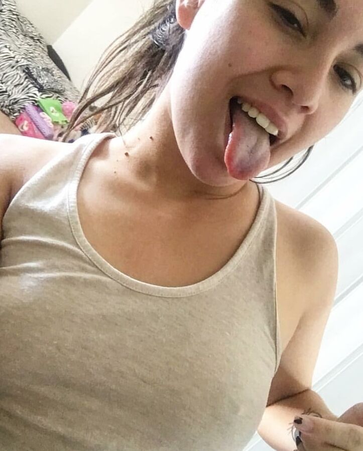 Young Big booty latinas