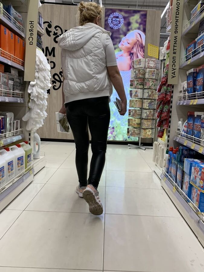 Good ass &amp; cameltoe