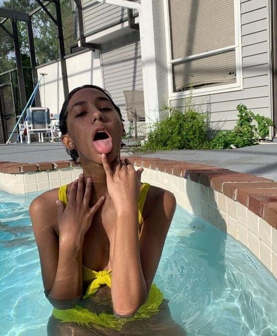 Mix ebony slut