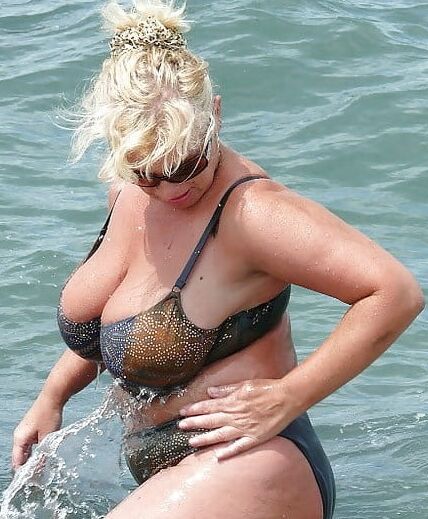 Heavy mature tits
