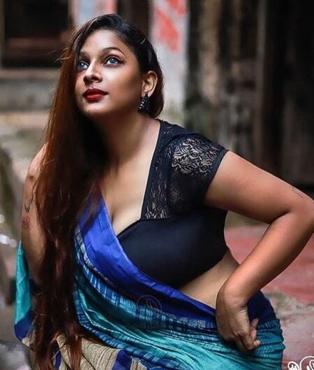 SAREE SEDUCTION