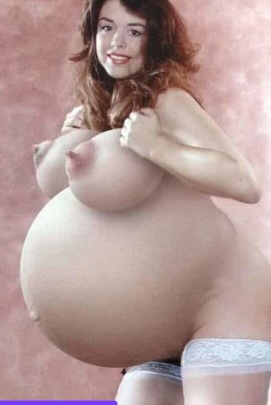 PREGNANT PUSSIES