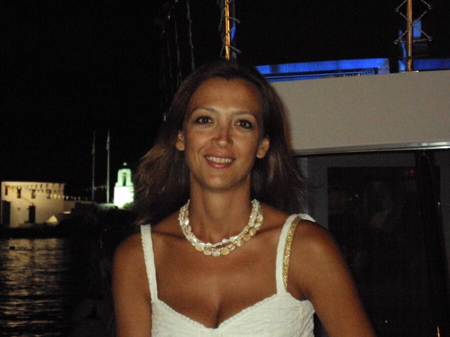 french milf exposed