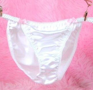 Panty satin flutter