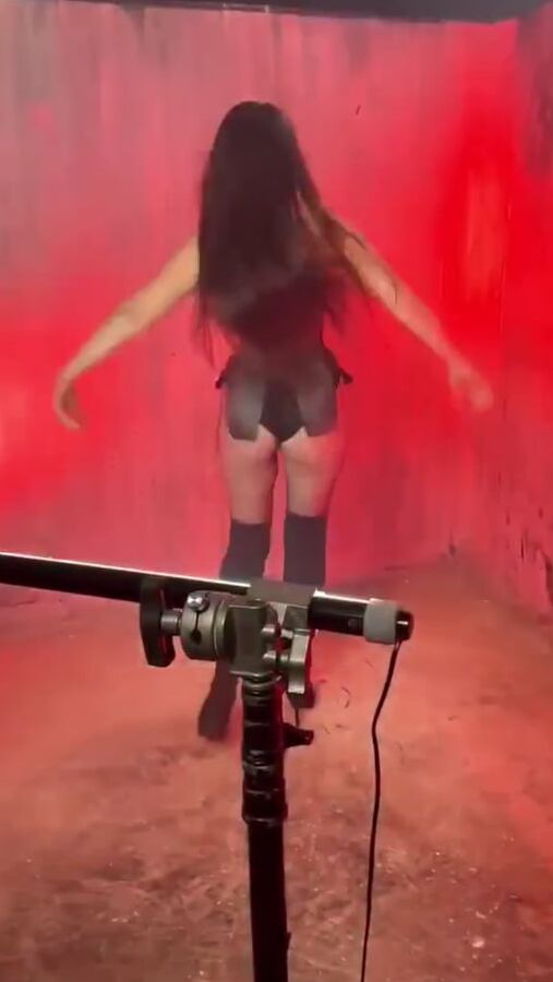 Elize Ryd jerk material