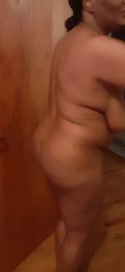 RANDOM NUDES