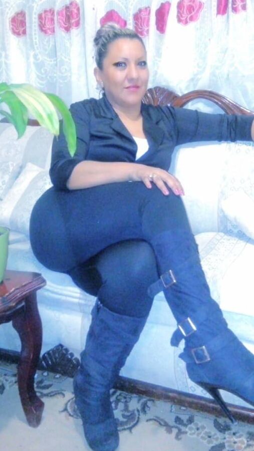 Caro hotwife