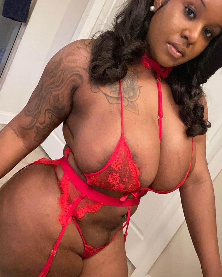 Big ass n Big Tits