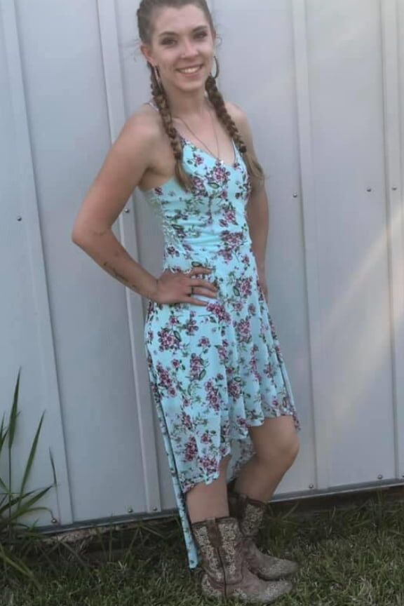 Tiny Tits of a trailer park cutie