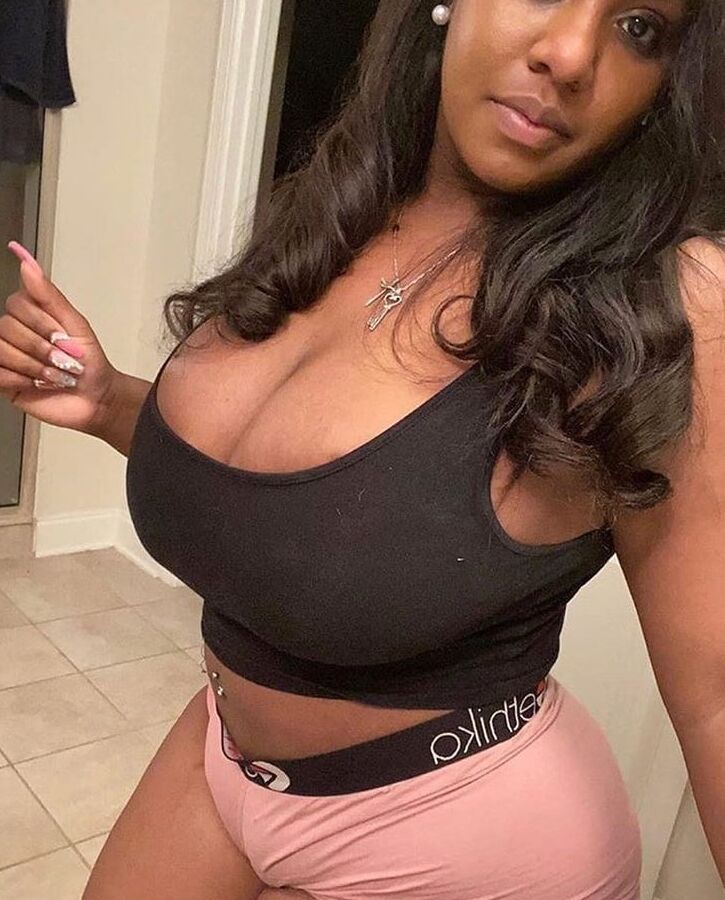 Big ass n Big Tits