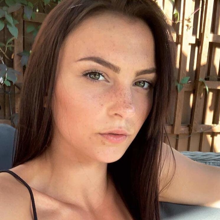Pictures that make my cock hard