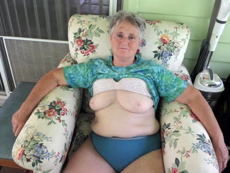 Who is this Hot Granny???