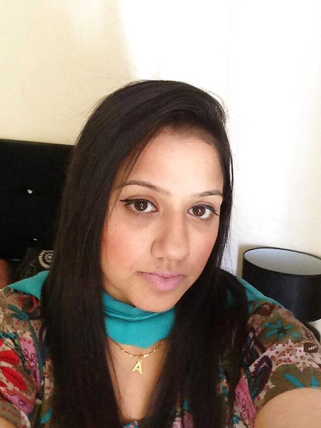 Hot Paki MILF