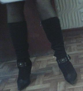 Anoter one good friends pantyhose and heels