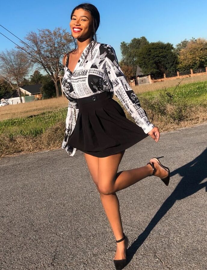 African Mia Khalfia