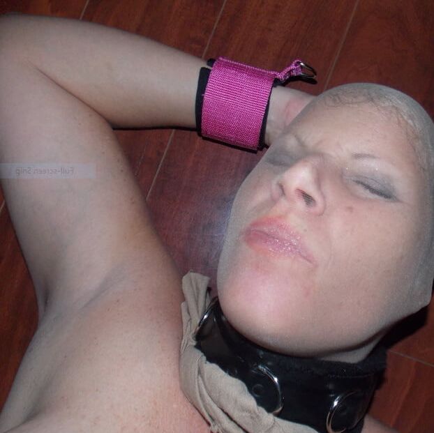 Pantyhosed Maksed Pig