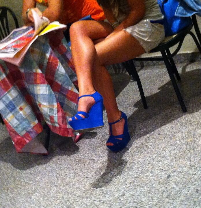 CROSSED LEG SITTING
