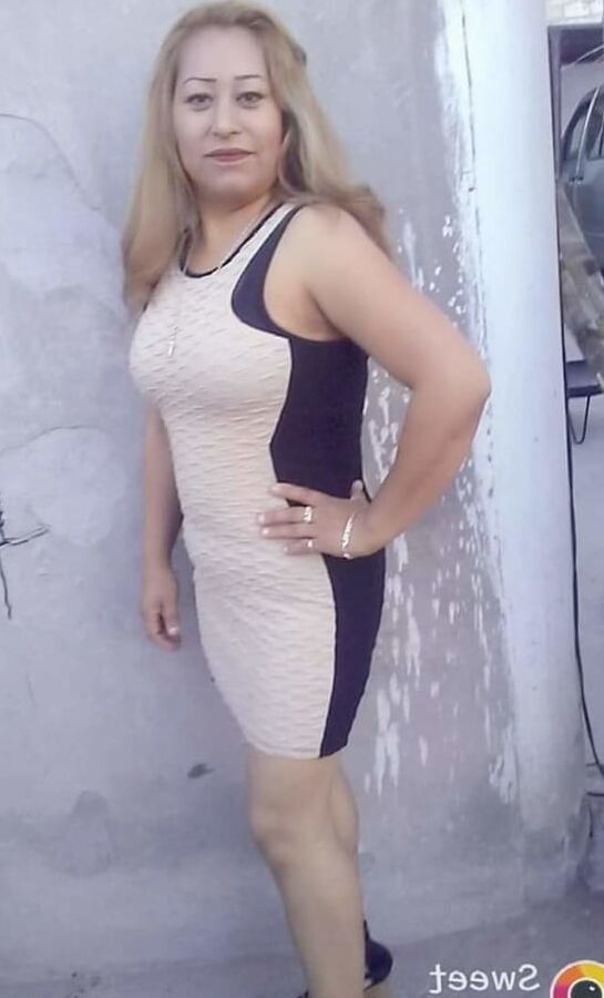 Hot mature housewives looking for huge cocks