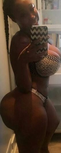 bigbootyebony