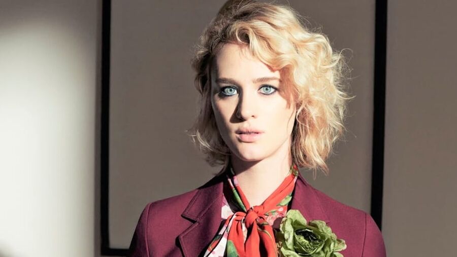 Mackenzie Davis is obsession worthy