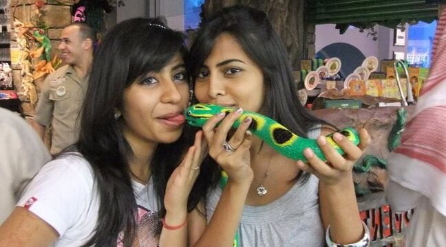 Skinny Thieving Indian slut
