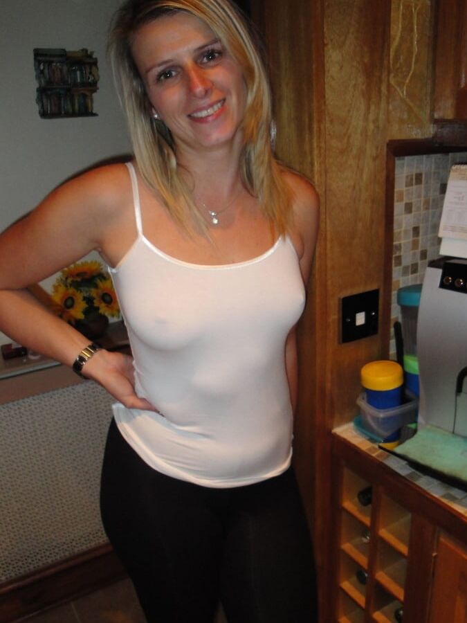 Hot Amateur Wife