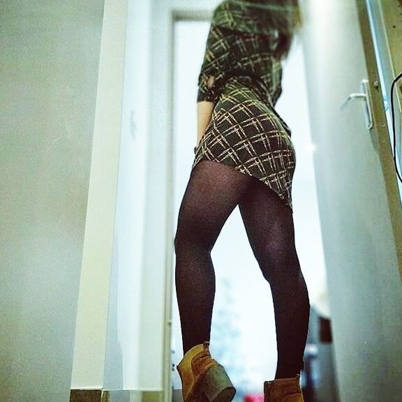 SEXY LEGS