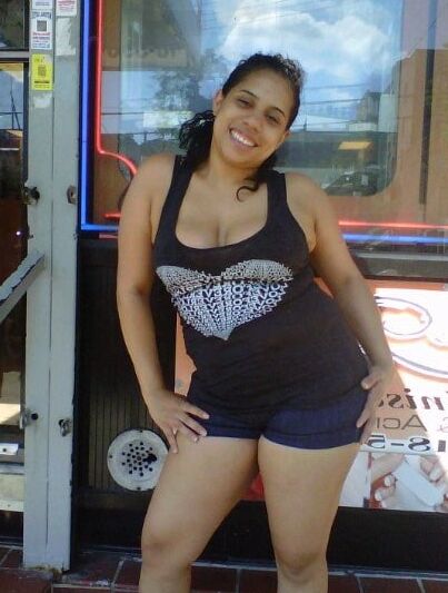 HUGE TIT MILF SLUT Yulissa shows off her breasts and smokes