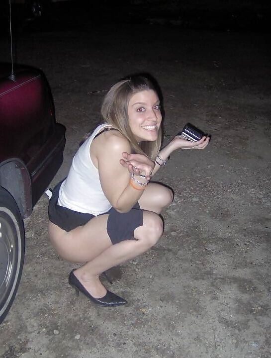 FAP Time - Women Pissing Edition