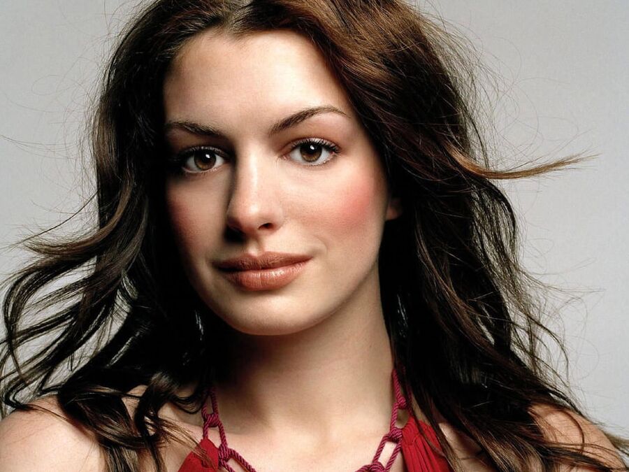 Anne Hathaway